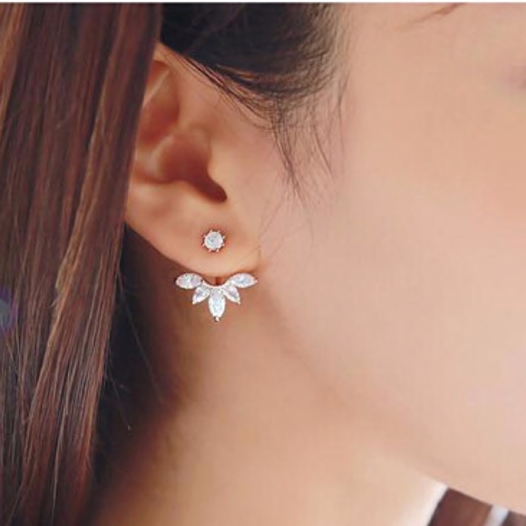 Boho Rhinestone Floral Stud Earrings - Picture 1 of 4